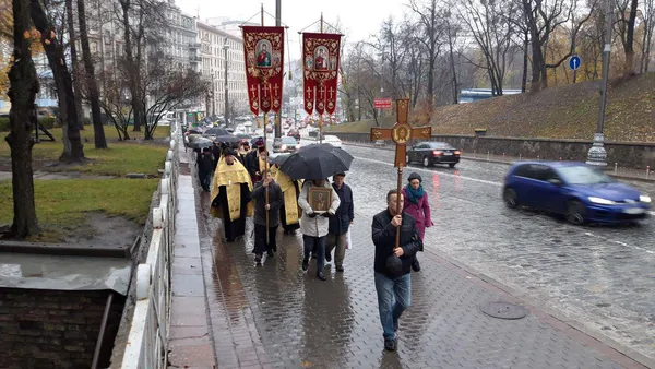 У Києві – акція протесту: віряни просять не ліквідовувати УПЦ (КП)