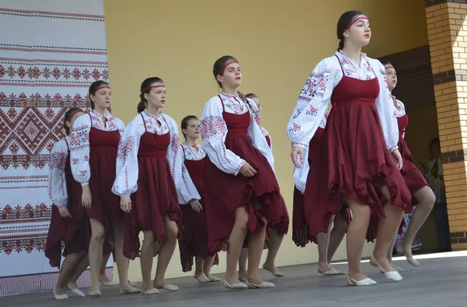 У Ковелі до Дня вишиванки влаштували дефіле (фото)