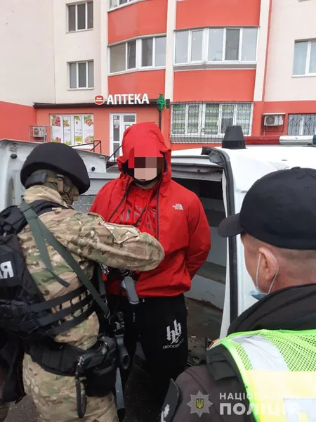 У Броварах – масова стрілянина: поліція заявляє про конфлікт між перевізниками (фото, відео)