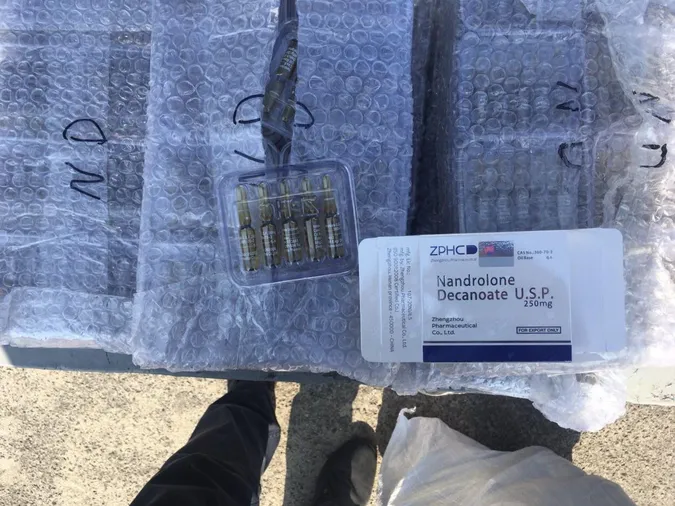 На Волині затримали велику партію ліків з вмістом наркотичних речовин (фото)