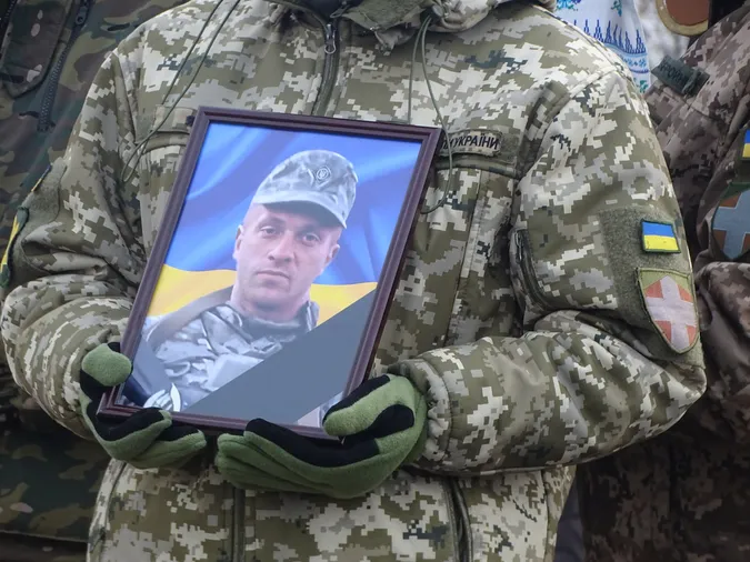 На Волині попрощалися із загиблим захисником Олександром Чипчеруком (фото)