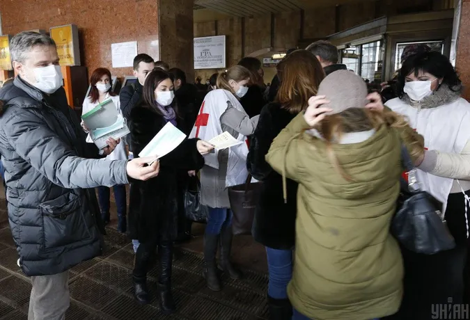Підозра на коронавірус: в Україні госпіталізували трьох людей