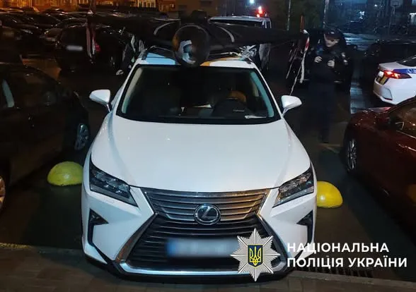 У Києві їздив автомобіль з «Шахедом» на даху (фото)