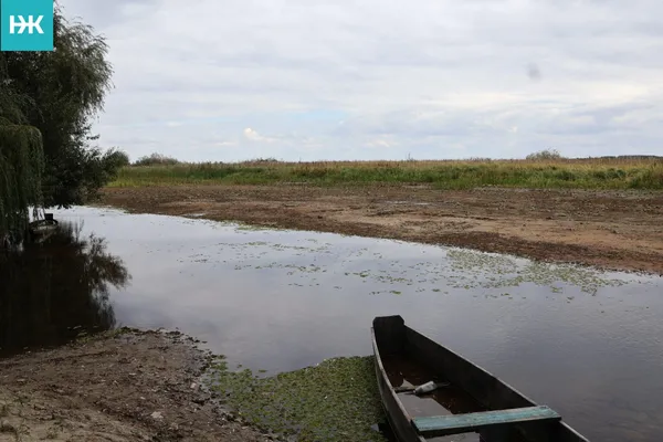 Замість води – білий пісок на дні: чому в селах на Волині масово пересихають криниці (фото)