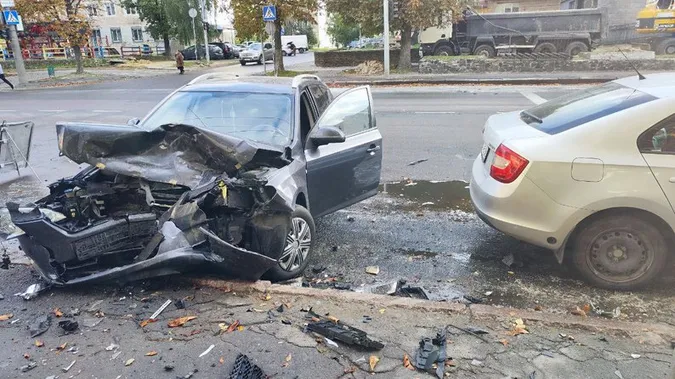 Жахлива аварія у Луцьку: стали відомі деталі (фото)