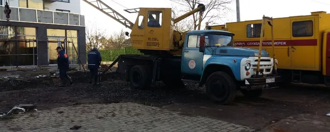 Вісім багатоповерхівок Луцька залишились без тепла – міняють труби тепломережі