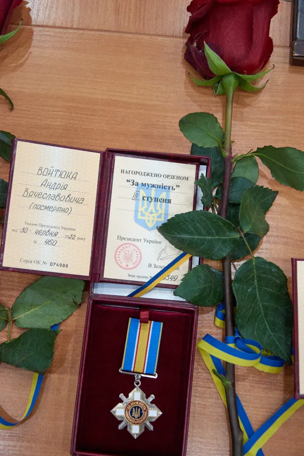 У Луцьку родинам загиблих військовослужбовців вручили нагороди (фото)