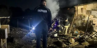 Виявили уламки «Герані-5»: на Рівненщині правоохоронці показали наслідки атаки (фото)