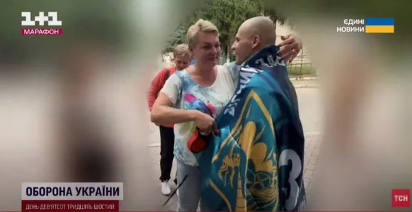 Вперше після полону: бойовий медик з Луцька Дмитро Селютін зустрівся з рідними та собакою (фото)