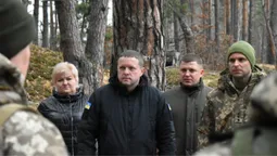 Голова Волинської ОВА Іван Рудницький оглянув фортифікаційні споруди уздовж кордону з Білоруссю