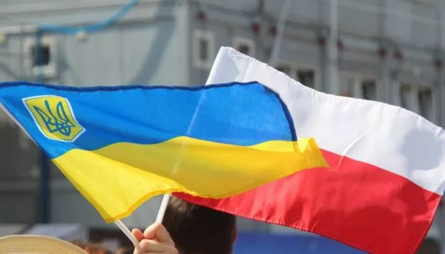 Кількість українців, які хочуть жити в Польщі, суттєво зросла