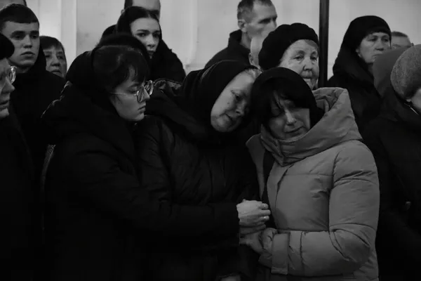 У Луцьку провели в останню дорогу Героїв – Романа Наумика та Сергія Федіна (фото, відео)