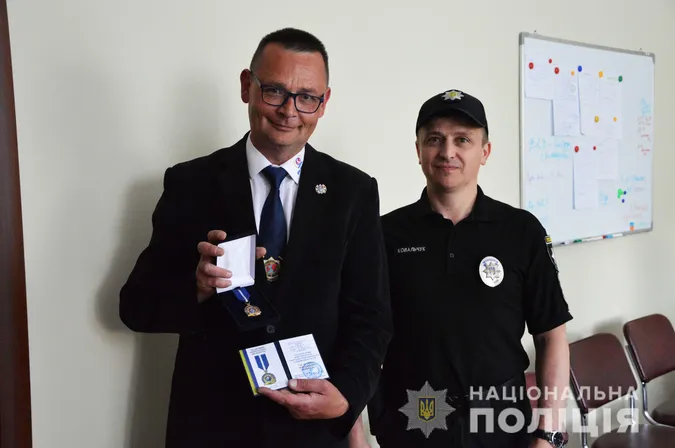 Волинському медоб’єднанню МВС передали автомобіль «швидкої» з Польщі (фото)