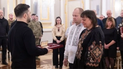 Президент вручив посмертну «Золоту Зірку» батькам Героя з Луцька Романа Самусіка