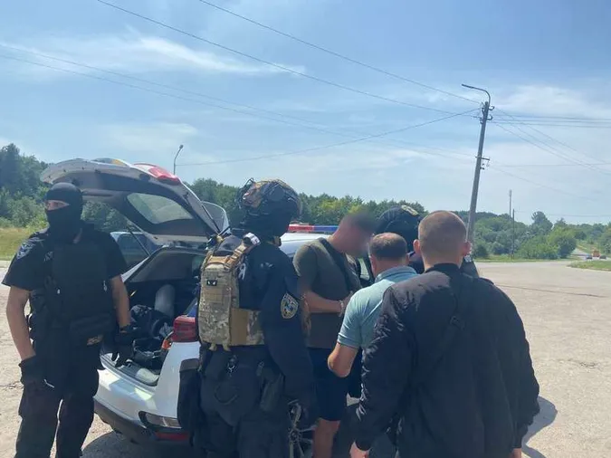 Підпал будинку волинського бізнесмена: зловмисникам оголосили підозру