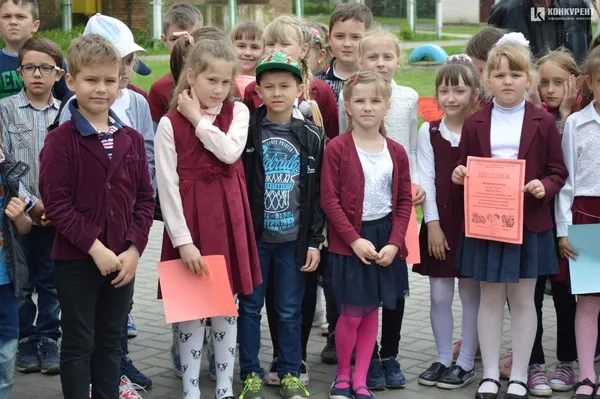 На шкільній лінійці