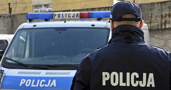 Закидав авто камінням: у Польщі затримали громадянина України