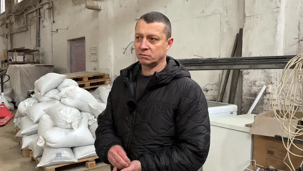Усе почалося з любові до власного пса: як ветеран із Волині виготовляє корми для собак і котів (фото, відео)