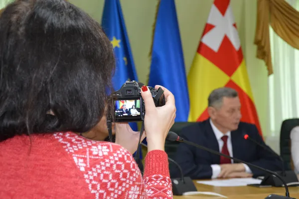 Українським журналістам провели екскурсію енергоощадним Луцьком