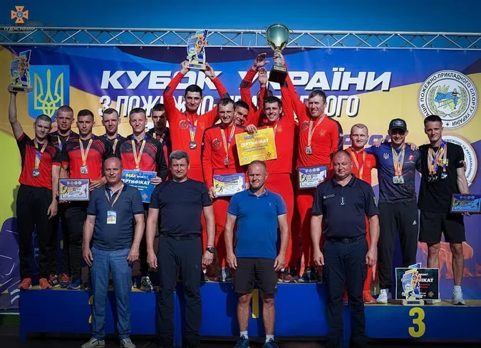 Волинські рятувальники вибороли Кубок України з пожежно-прикладного спорту (фото)
