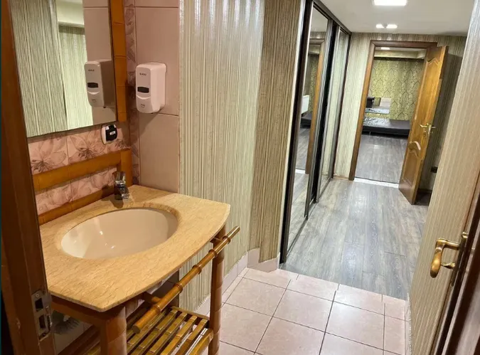 Скандальний бордель у центрі Луцька досі здають в оренду (фото)