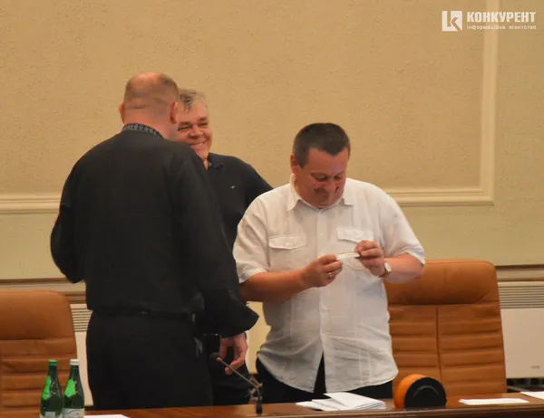 Як обирали нову голову Волиньради та хто потрапив «під роздачу» Кварцяного