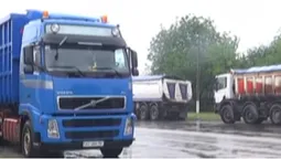 На Волині водії відмовляються зважувати фури (відео)