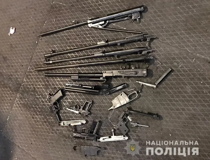 На Волині зброю переплавили на господарські речі (фото)