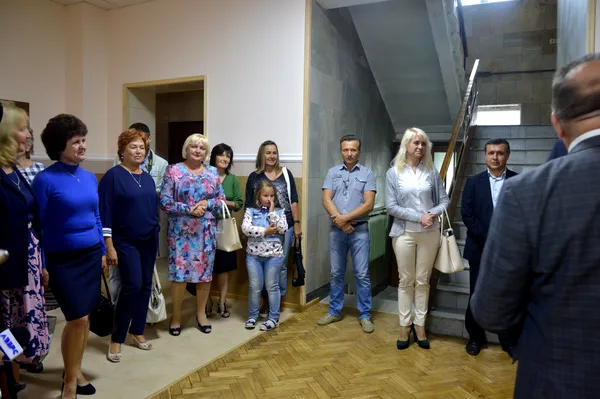 У Луцьку відкрили центр, що займатиметься особливими дітками (фото)