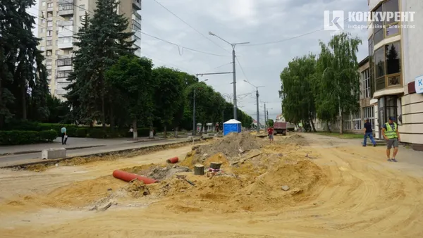 Каналізація, бордюри і поребрики: що зробили на проспекті Волі (фото, відео)