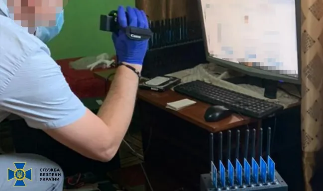 На Прикарпатті викрили ботоферму, яка працювала на росію