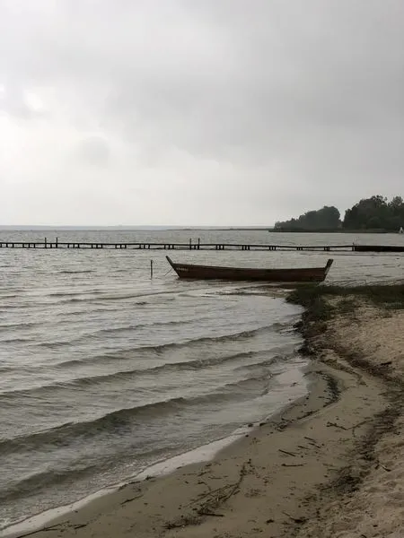 Усе інакше: яким став Світязь восени (фото)