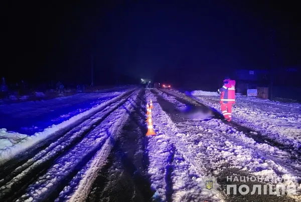 Загинув на місці: у Луцькому районі Volkswagen збив пішохода (фото)