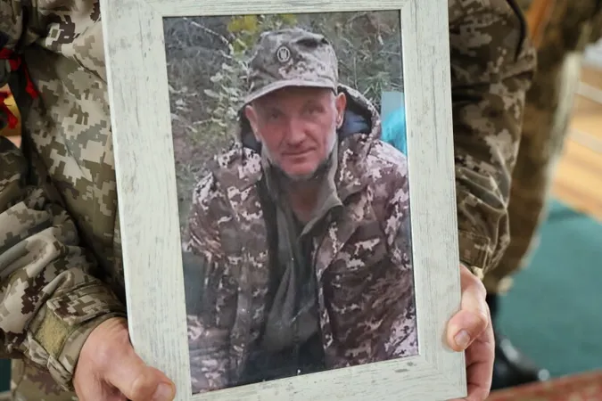 Небо плакало: Луцьк навколішки прощався з загиблим на Курщині бійцем Віктором Калеником