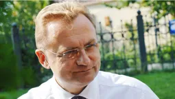 "Не можуть домовитися, як грабувати Луцьк", – Садовий про непризначені вибори мера
