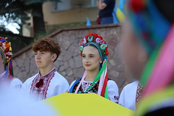 День Державного Прапора України: у Луцьку урочисто підняли синьо-жовтий стяг (фото)