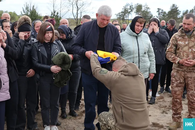 На Волині провели в останню дорогу Героя Володимира Ридчука (фото)