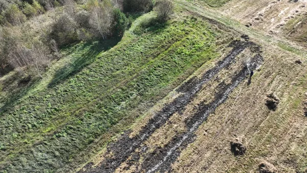 На Камінь-Каширщині горить торф'яник: працюють рятувальники (фото)