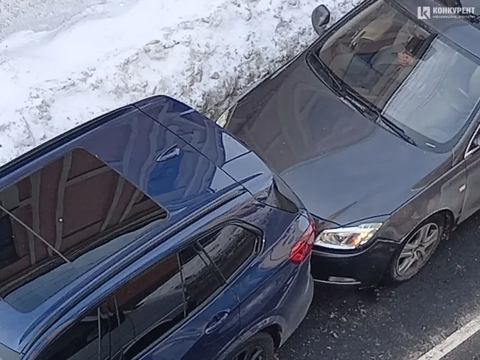Аварія у Луцьку: в центрі міста ускладнений рух (фото)