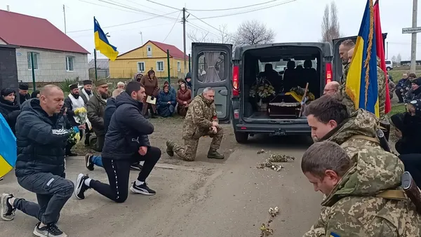 Понад рік вважався зниклим: на Волині попрощалися з воїном Вадимом Гризіним (фото)