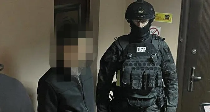 Стало відомо ім'я кіберполіцейського, якого зловили у Луцьку на хабарі (фото)