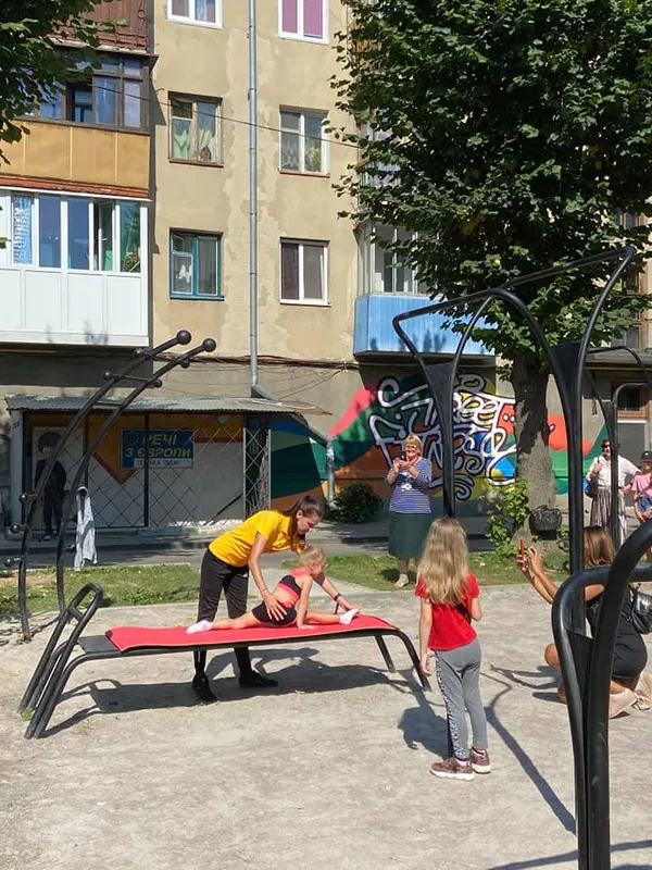 Активний Луцьк: встановлений новий спортивний майданчик (фото)