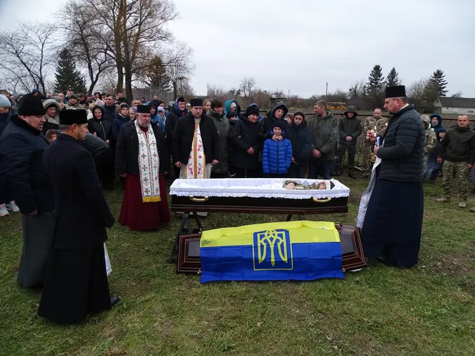 На Волині попрощалися із воїном Олександром Дубіком (фото)