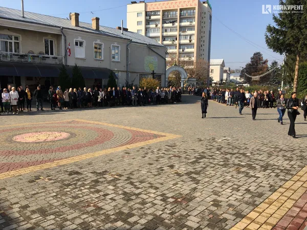 Лучани прощаються з Олексієм Веремійчиком у Свято-Троїцькому соборі (фото)