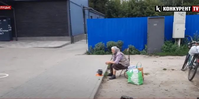 У Луцьку – знову скандал: муніципали «воюють» з бабусями (відео)