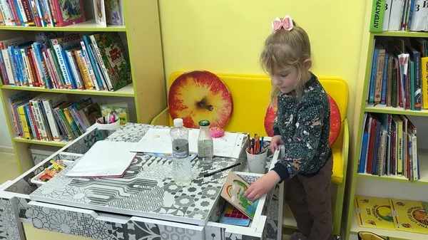 Як лучанка працює 48 років у книгозбірні (відео)