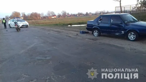 Виїхав на зустрічну: на Волині в аварії травмувався мотоцикліст (фото)