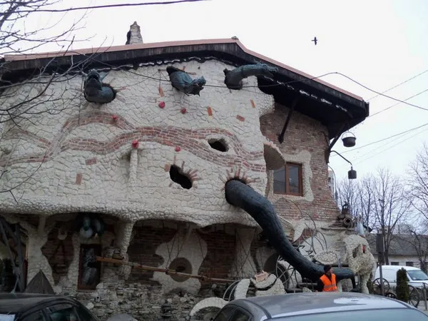Показали найнезвичайніші будівлі України: «Барселона» або столичний «Діснейленд» (фото)