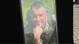 Не дожив чотири дні до дня народження: у Ковелі попрощалися з воїном Володимиром Кашубою (фото)