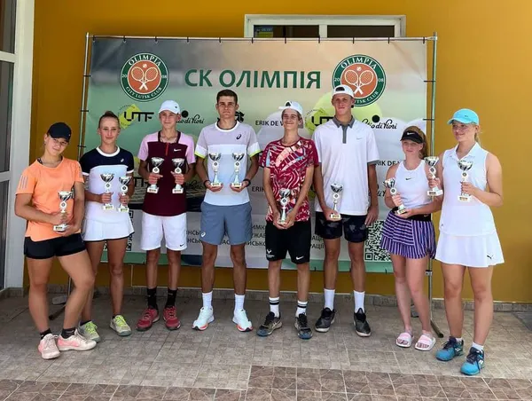 Тенісист з Нововолинська став переможцем всеукраїнського турніру (фото)